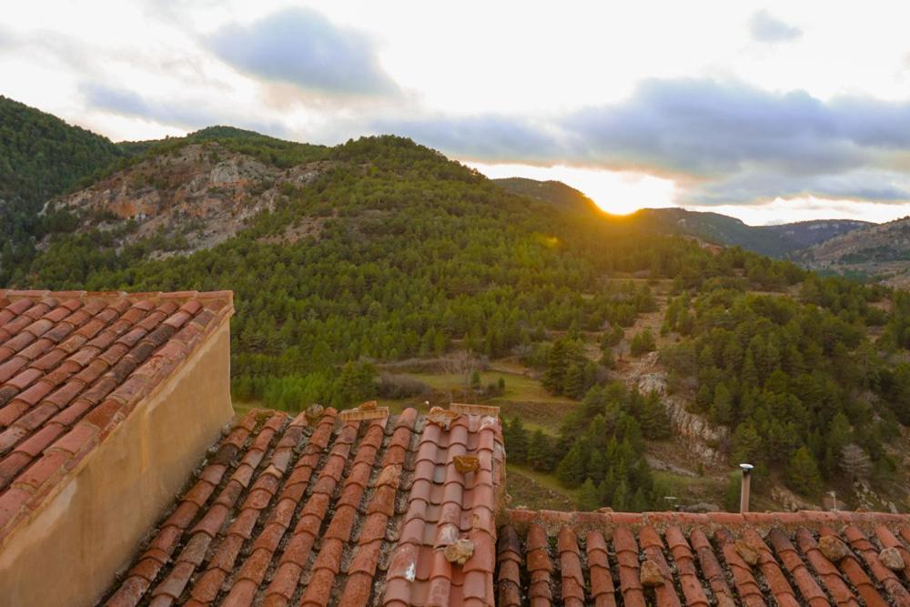 Hostal Antiguo Hospital Linares de Mora Luaran gambar