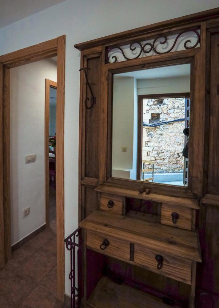 Hostal Antiguo Hospital Linares de Mora Luaran gambar