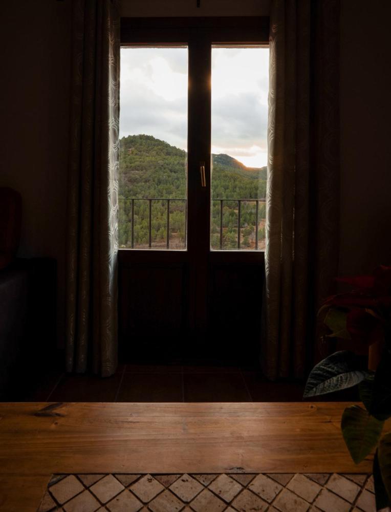 Hostal Antiguo Hospital Linares de Mora Luaran gambar