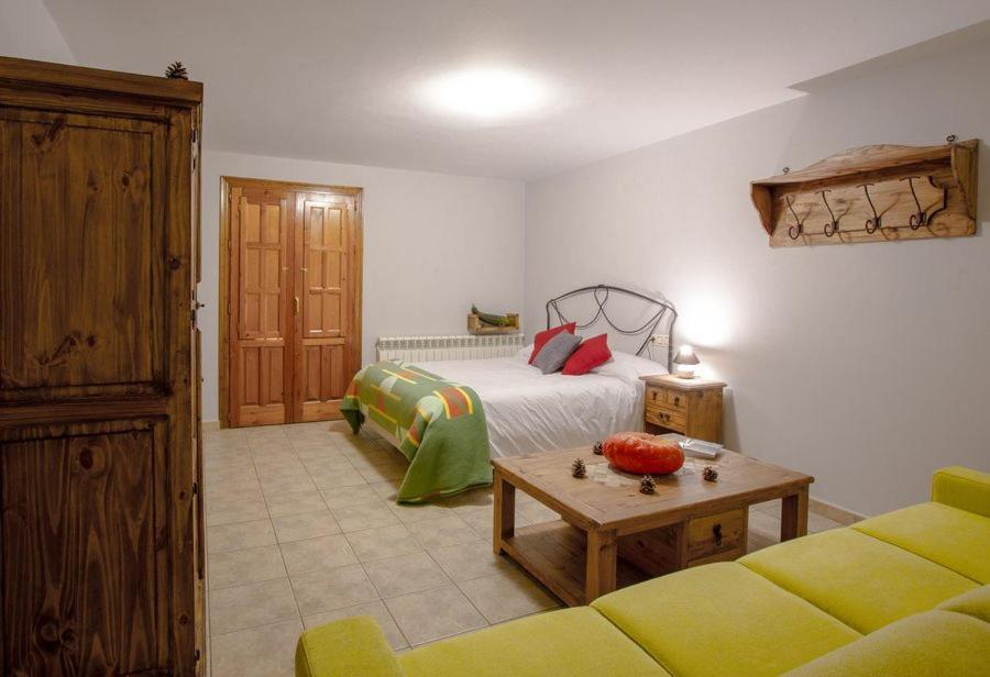 Hostal Antiguo Hospital Linares de Mora Luaran gambar