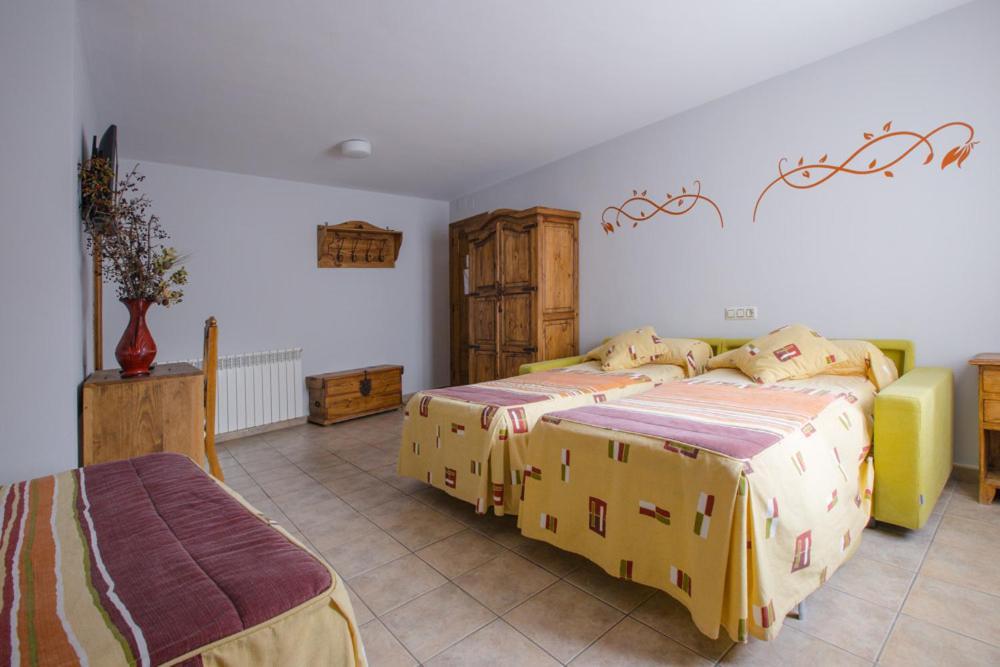Hostal Antiguo Hospital Linares de Mora Luaran gambar