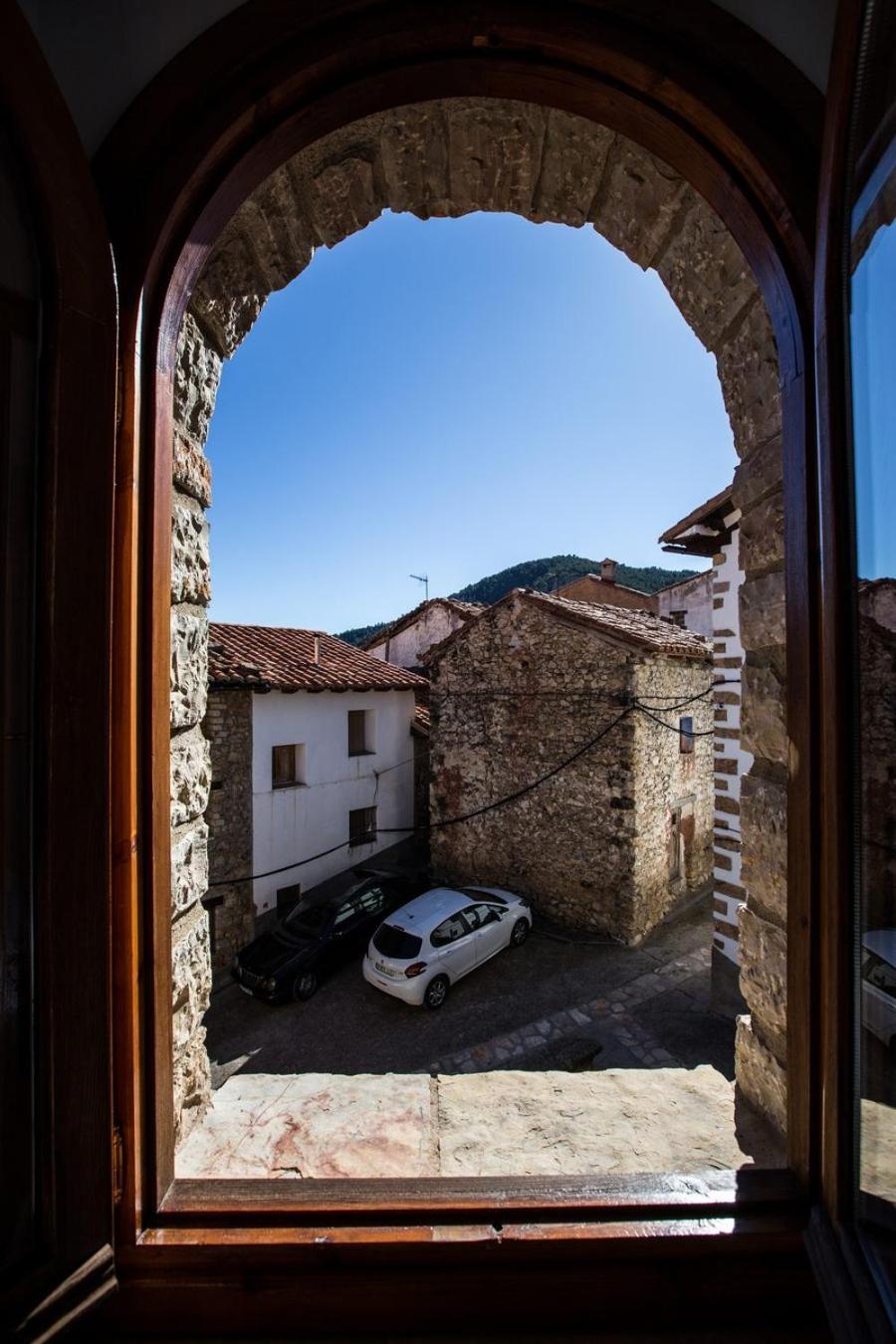 Hostal Antiguo Hospital Linares de Mora Luaran gambar