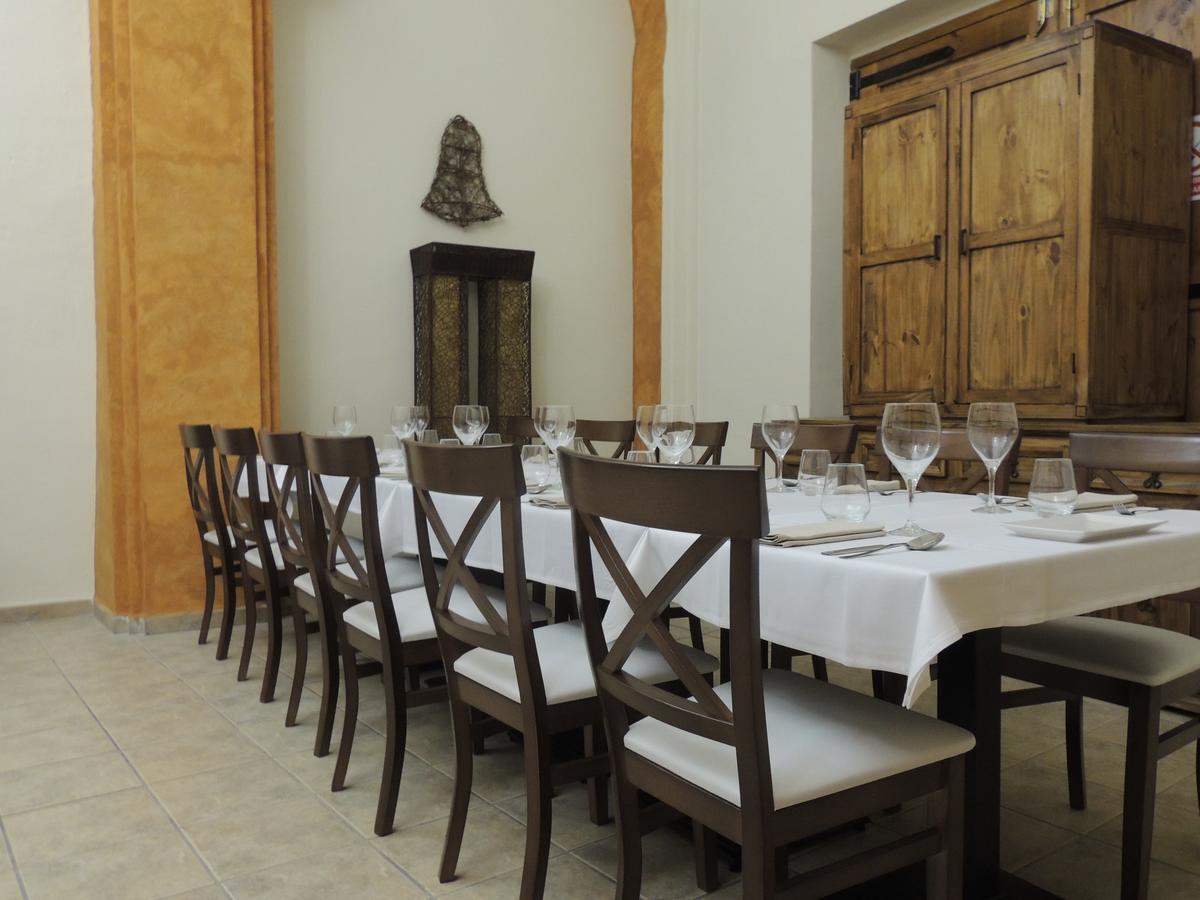 Hostal Antiguo Hospital Linares de Mora Luaran gambar